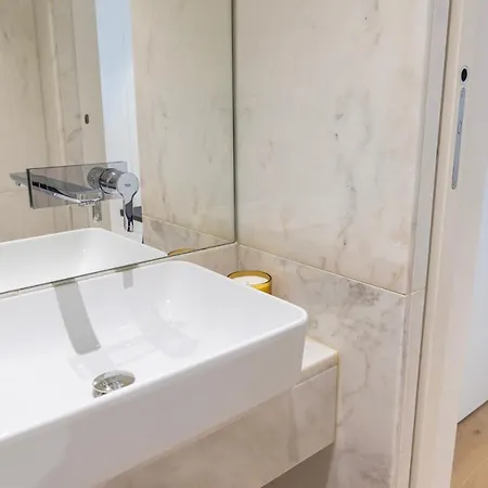 Liberdade Elegance W/rooftop Pool By Lovelystay * Lisboa