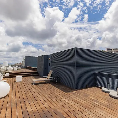 Liberdade Elegance W/rooftop Pool By Lovelystay 리스본
