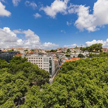 Liberdade Elegance W/rooftop Pool By Lovelystay