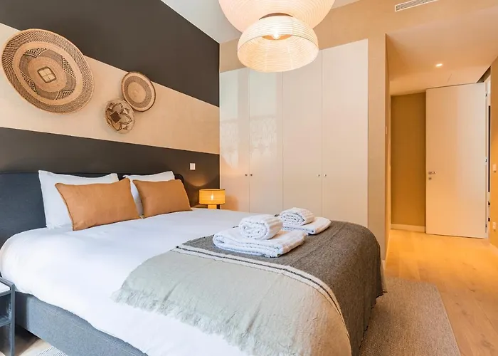 Liberdade Elegance W/rooftop Pool By Lovelystay