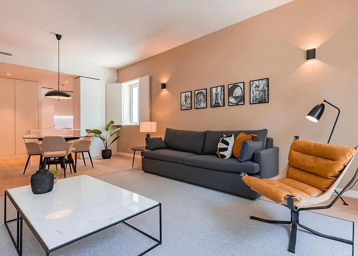 Liberdade Elegance W/rooftop Pool By Lovelystay Διαμέρισμα