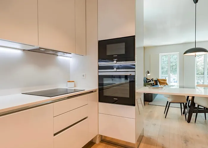 Liberdade Elegance W/rooftop Pool By Lovelystay Διαμέρισμα