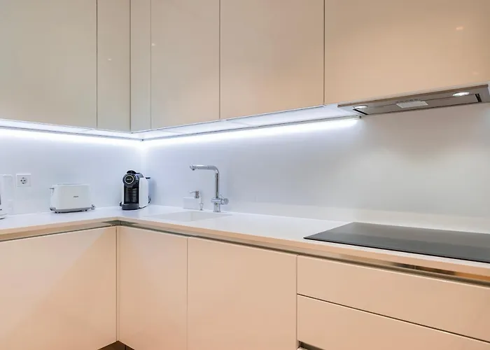 Liberdade Elegance W/rooftop Pool By Lovelystay Lisboa