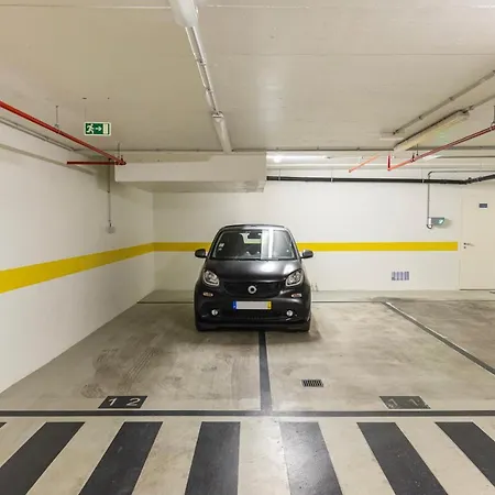 Liberdade Elegance W/rooftop Pool By Lovelystay Apartman Lisboa