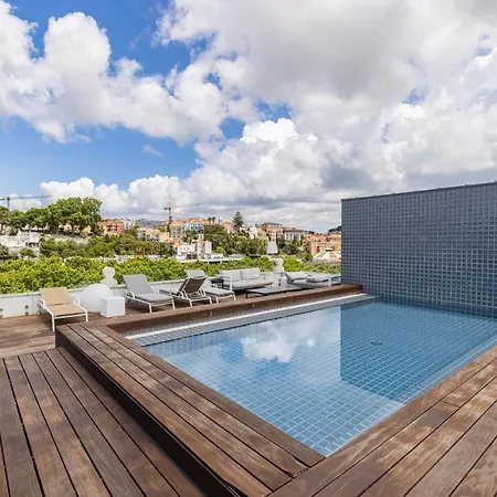 Apartment Liberdade Elegance W/rooftop Pool By Lovelystay