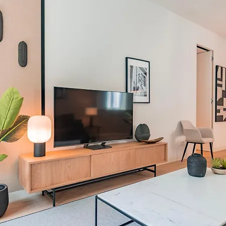 Liberdade Elegance W/rooftop Pool By Lovelystay Apartment Lisbon