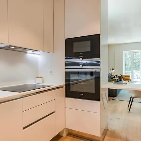 Liberdade Elegance W/rooftop Pool By Lovelystay Apartment